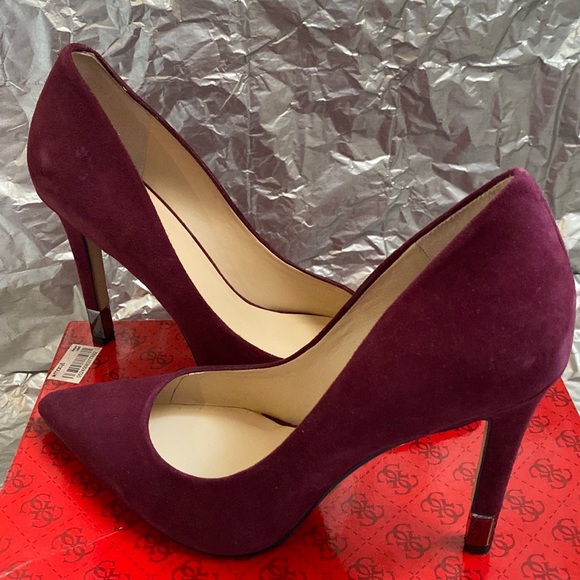 Lovely Guess heels from Macy’s. Worn 3-4 times. - Picture 2 of 7